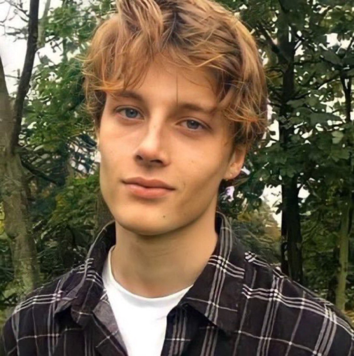 "omg haha that                 "𝐈  𝐬𝐚𝐢𝐝 𝐬𝐭𝐨𝐩."
 tickles stop!"