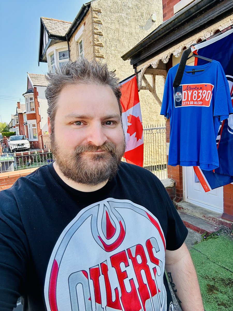 RussJerichoArt's tweet image. Blackpool, Lancashire, England! 🏴󠁧󠁢󠁥󠁮󠁧󠁿🇬🇧

GO CANADA GO!!!! ❤️🤍❤️🍁🇨🇦