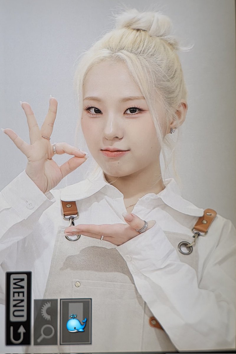 Whale_0331's tweet photo. 250510 2025 SEASONS GREETING 팬싸 프리뷰9

#ICHILLIN #아이칠린 #채린 #CHAERIN https://t.co/RVUn92DiBS