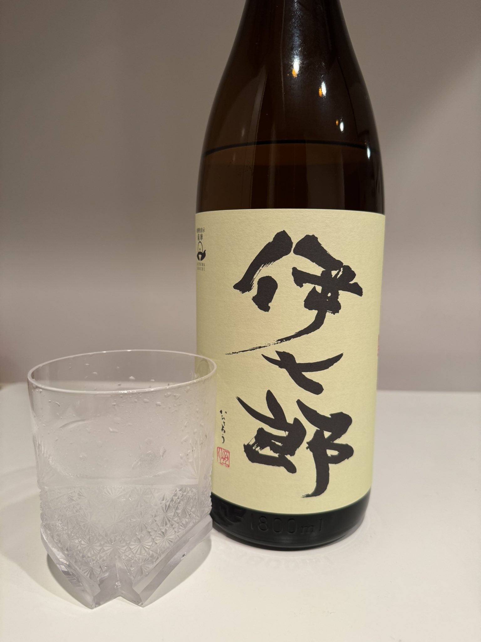 720ml×1本から6本 本格芋焼酎 伊七郎(いひちろう) | 伊七郎