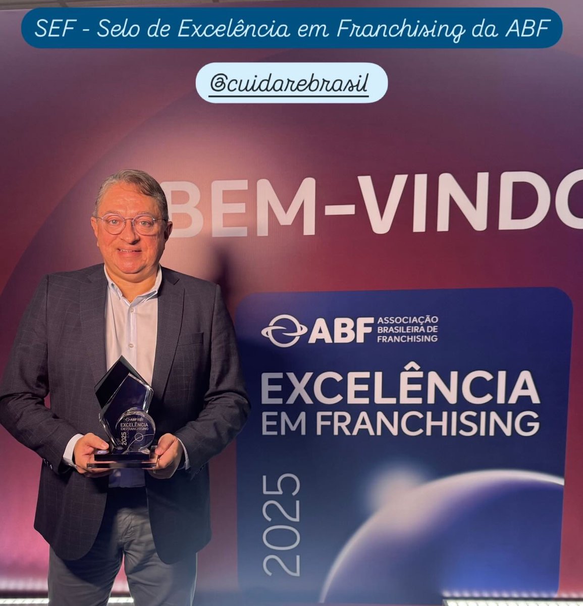 MirandaJrRN's tweet photo. Muito feliz de receber o Selo de Excelência em Franchising da @abfoficial, ao lado da minha filha na premiação. Muito obrigado a toda rede da @CuidareBrasil. Essa premiação é nossa! 🙌🏻🙏🏻🙌🏻 https://t.co/uZP6e4SSI8