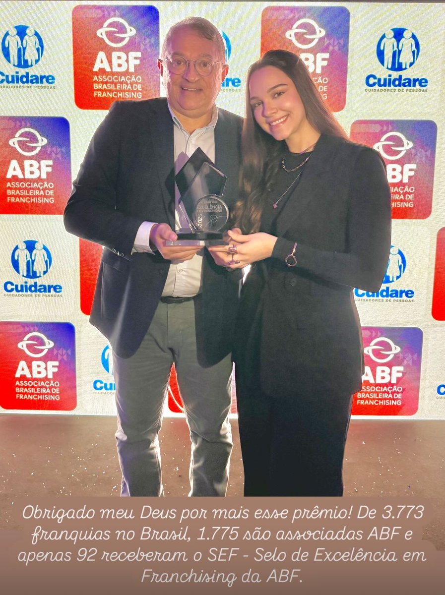 MirandaJrRN's tweet photo. Muito feliz de receber o Selo de Excelência em Franchising da @abfoficial, ao lado da minha filha na premiação. Muito obrigado a toda rede da @CuidareBrasil. Essa premiação é nossa! 🙌🏻🙏🏻🙌🏻 https://t.co/uZP6e4SSI8