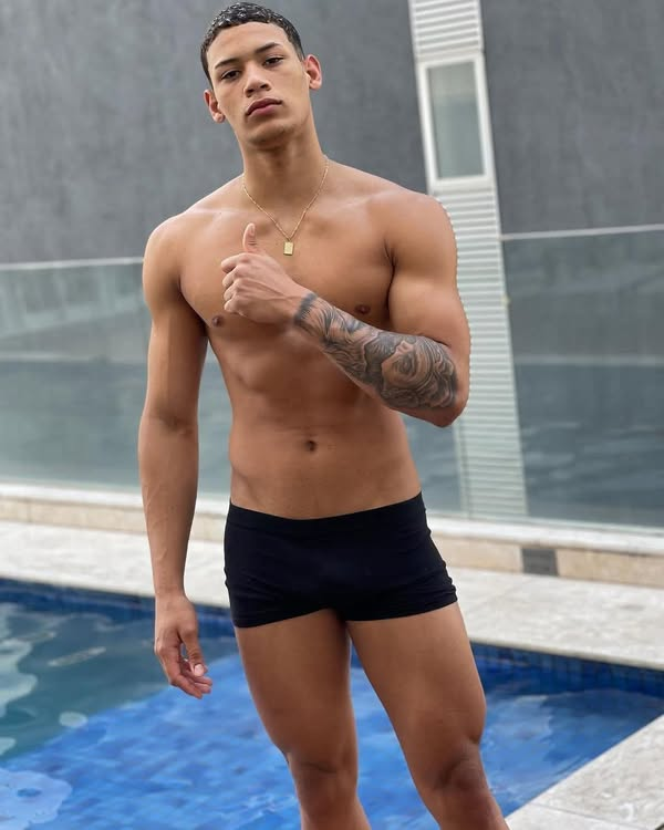sitepopmais's tweet photo. Yuri Machado: "Gravar com homem não muda em nada meu status de hétero". https://t.co/neMIXpwYug