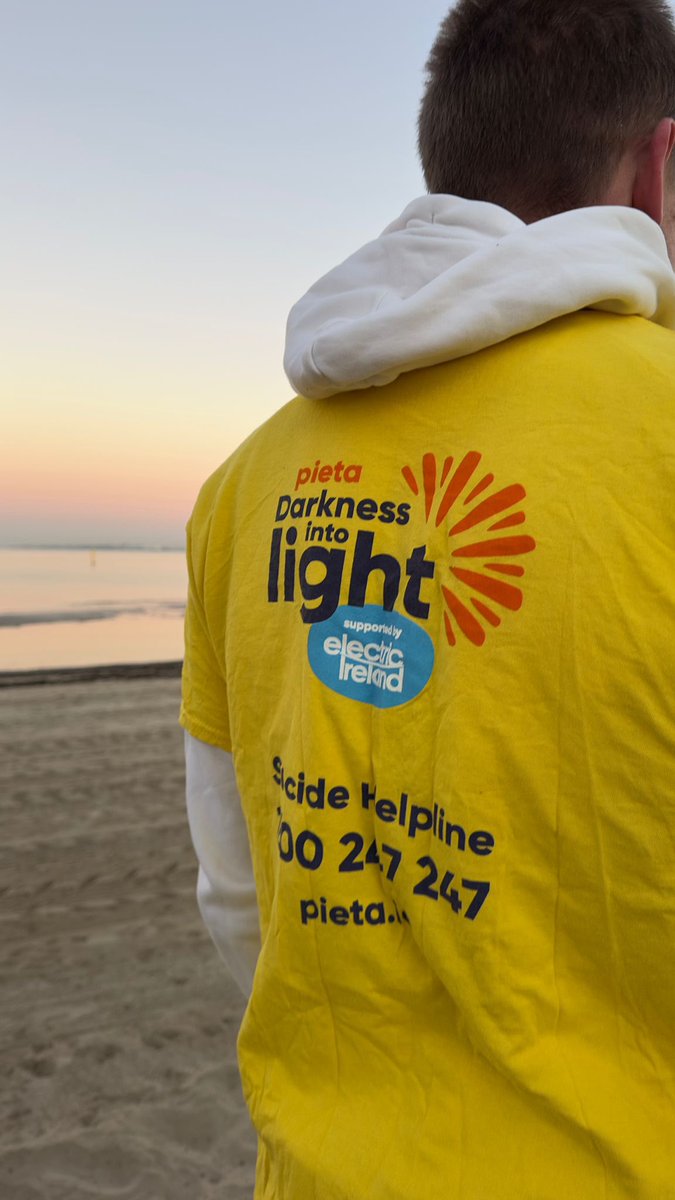 A beautiful morning in Melbourne for #DarknessIntoLight, organised by our club Garryowen GAA. We proudly raised awareness and vital funds for <a href="/PietaHouse/">Pieta</a> and the incredible work they do. If you do just one thing today, call a friend or loved one and simply check-in💛 #dil