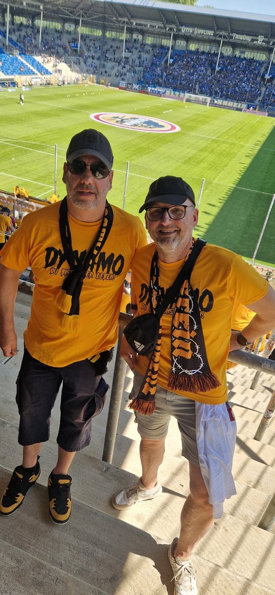 Wir sind da... Matchball der 2.! Auf geht's Dynamo kämpfen und siegen! #svwsgd #dynamodresden #sgd1953