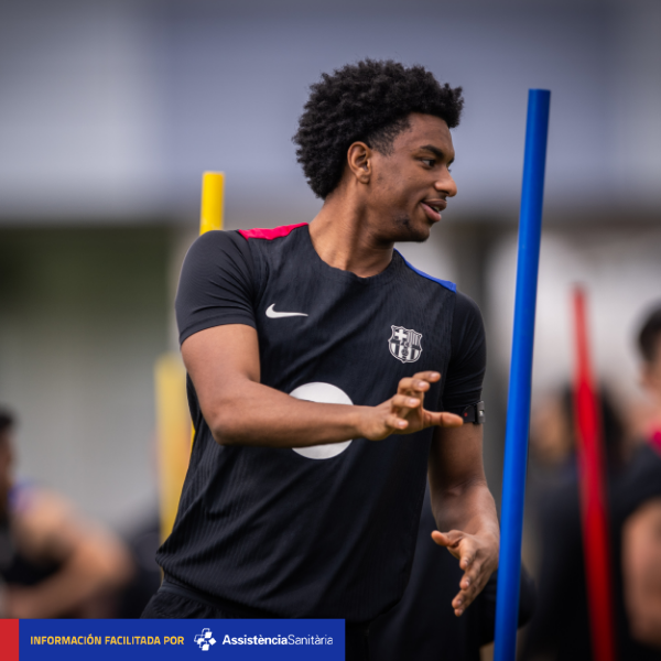 FCBarcelona_es's tweet photo. Comunicados médicos

Los jugadores del primer equipo Balde y M. Casadó han recibido el alta médica 💪 https://t.co/WOXCQKvhar