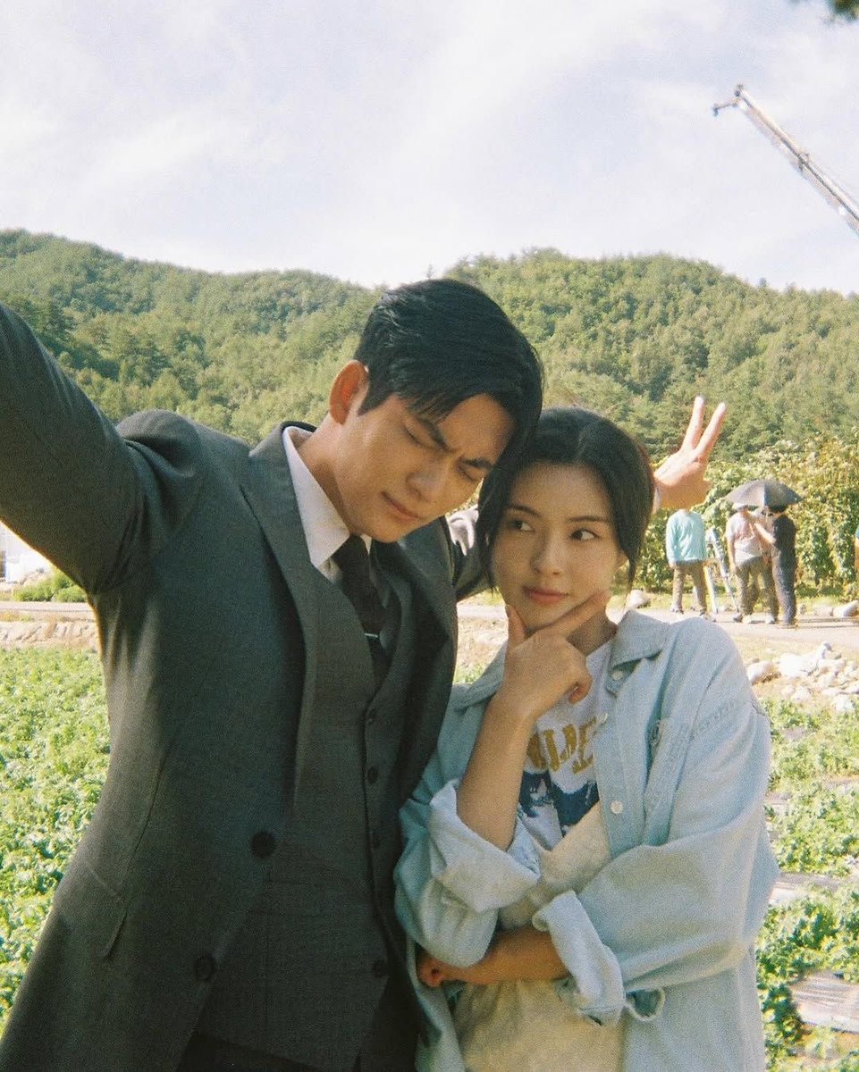 kayskonusuyor's tweet photo. dramın dozunu kaçırmayan, romantik ve çok eğlenceli bir işti. lee sun-bin ve kang tae-oh uyumuna da bayıldım ve doyamadım. şahsen biraz daha izlemek isterdim. özellikle lee sun bin’in komedi oyunculuğu çok başarılıydı. yan karakterlerin hikayesi de izletti gayet. #potatolab https://t.co/UEbwf7LJBp