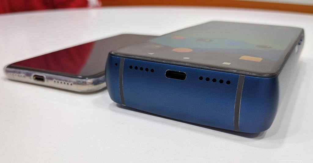 Bananics tweet media