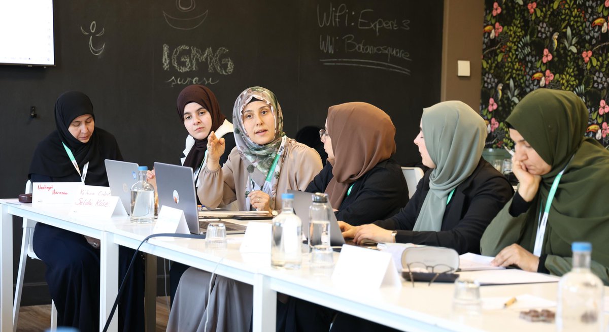 igmgorg's tweet photo. Şûramızın ikinci gününde grup çalışmalarımızı gerçekleştiriyoruz. Sekiz ayrı gruba ayrılarak, her bir grup gün boyunca farklı bir konuyu derinlemesine ele alacak, tartışacak ve birlikte çözüm yolları arayacak. https://t.co/Ibov9GO6ah
