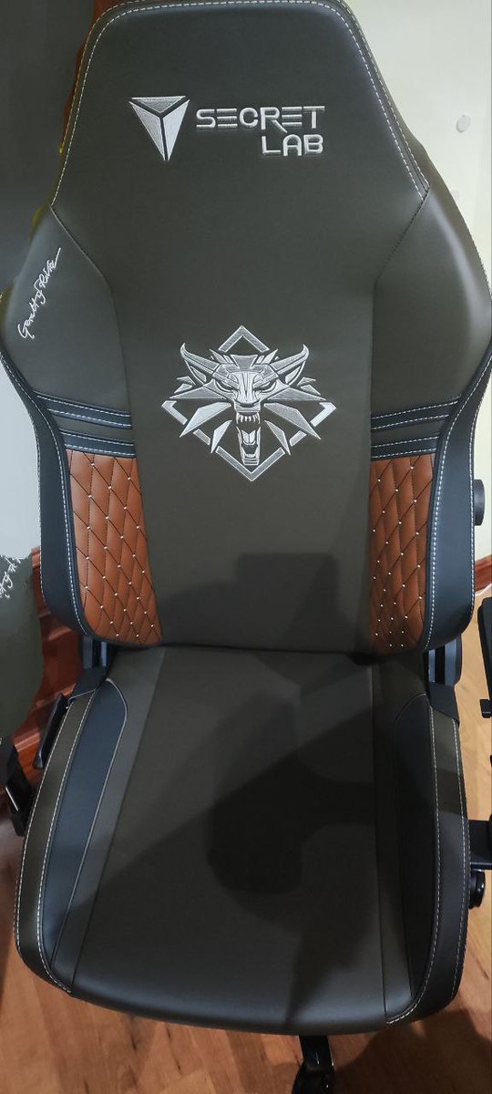 cloudfrn's tweet image. #Secretlab