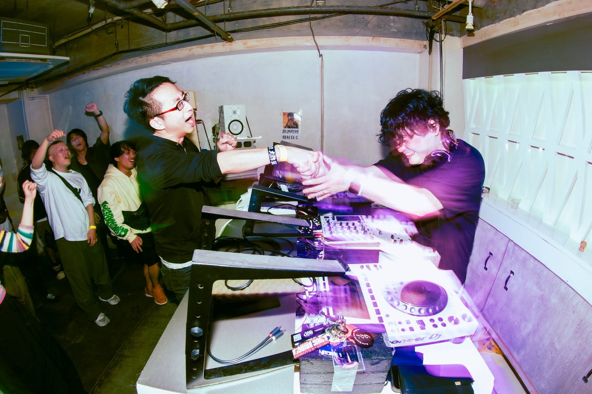 h_a_r_u_1_3's tweet photo. 他人のDJで大盛り上がりしてるのも楽しかったね

 #Best69

📷photographer(@yoshun_raw) https://t.co/gQRR1y9bFF