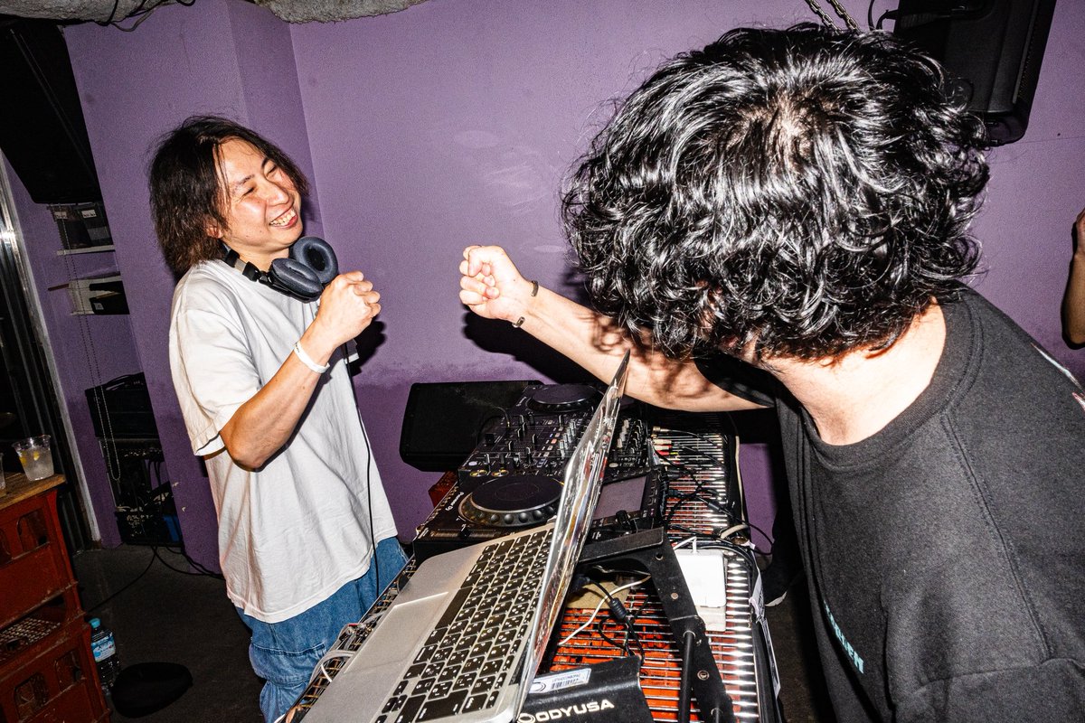 h_a_r_u_1_3's tweet photo. 他人のDJで大盛り上がりしてるのも楽しかったね

 #Best69

📷photographer(@yoshun_raw) https://t.co/gQRR1y9bFF