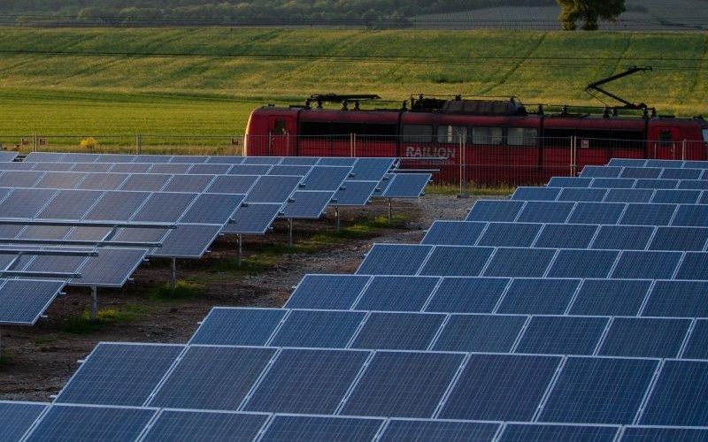 Punto de inflexión energético: la explosión exponencial de las energías #renovables que ya cambia el mundo 
buff.ly/59afwmO
#diseñosostenible #ecoeficiencia #Electromovilidad #Autoconsumo #solar #fotovoltaica
