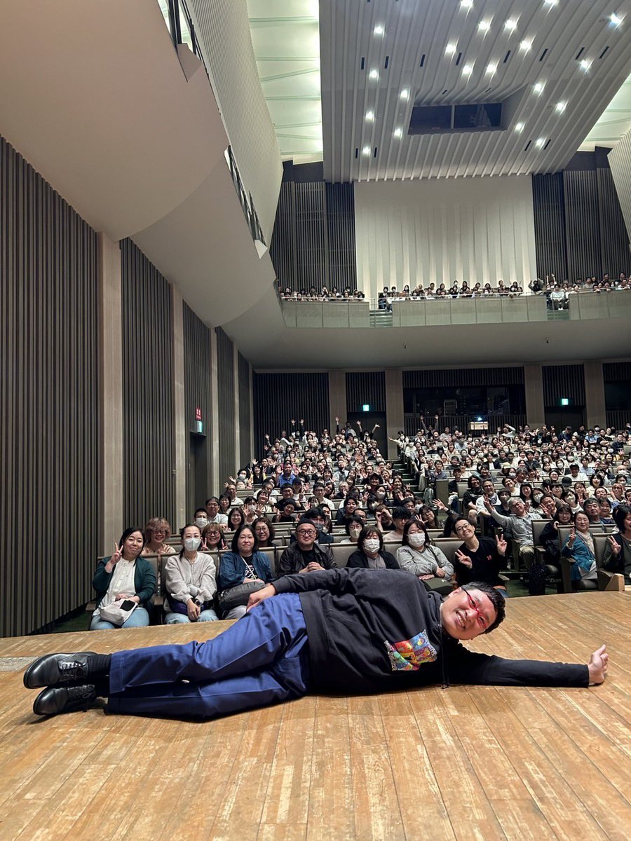 YAMA414's tweet photo. 初めての山口での140、楽しすぎました！
こっからだ！
#山里亮太の140山口 https://t.co/xVHWytI5D2