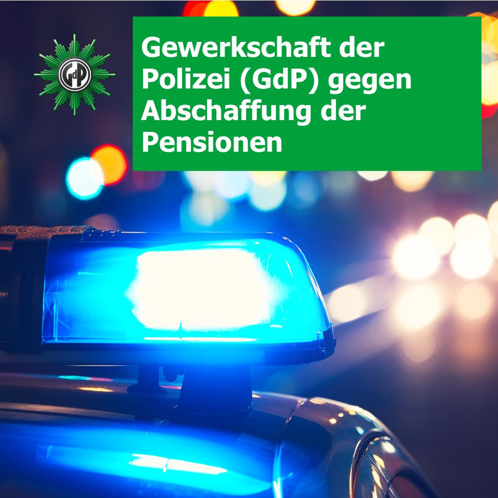 Gewerkschaft der Polizei (GdP) gegen Abschaffung der Pensionen

Die Bundesregierung will auch Beamte, Selbstständige und Politiker in die Rente einzahlen lassen. Was viele unterstützen, löst bei der Polizei Protest aus.

Die Gewerkschaft der Polizei (GdP) wehrt sich gegen Pläne