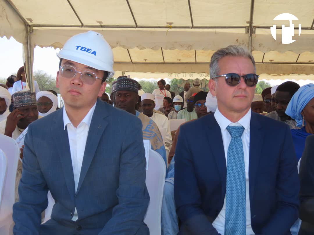 tchadinfos's tweet photo. Le Premier ministre Allah-Maye Halina a présidé, ce samedi 10 mai 2025, la cérémonie de pose de la première pierre pour la construction de la centrale solaire de #Gassi, #Lamadji et #Klessoum. Ce projet s'inscrit dans le cadre des initiatives visant à renforcer et à étendre le réseau électrique de #NDjaména, contribuant ainsi à une meilleure accessibilité à l'énergie pour la population.#Tchad 🇷🇴