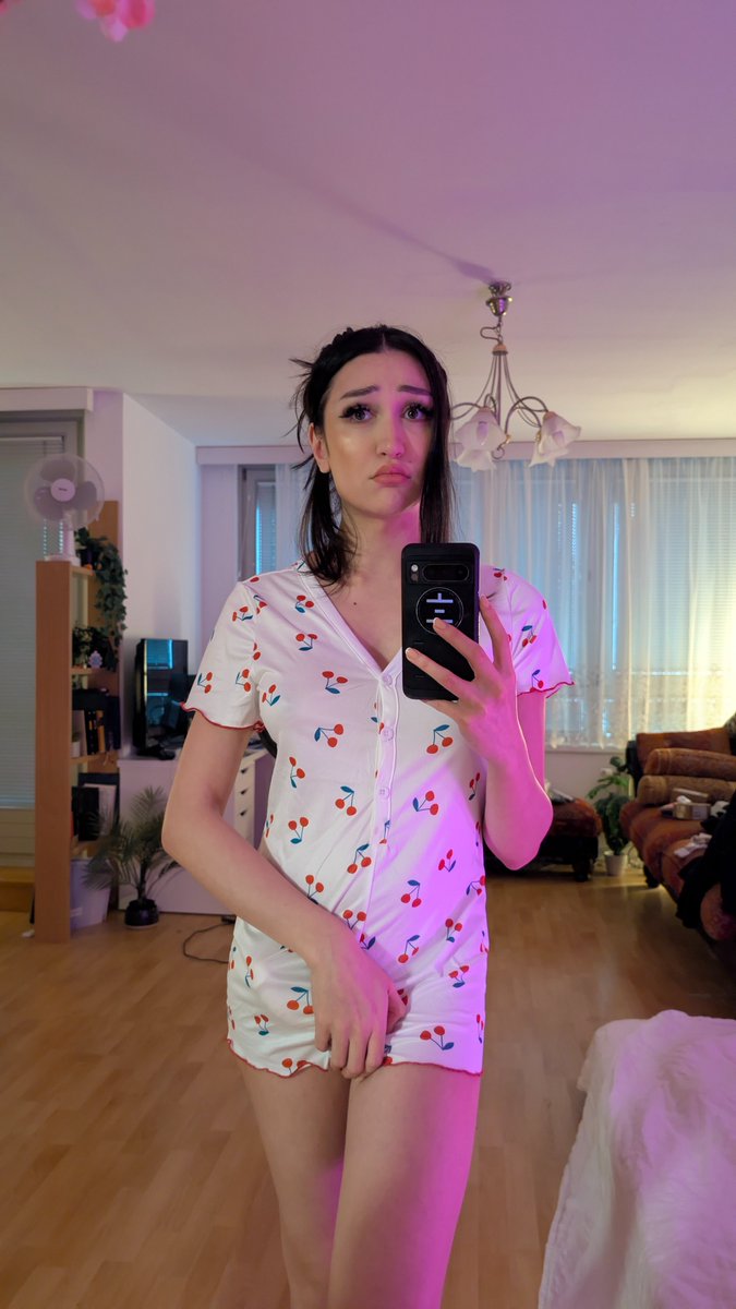 I'm bored say hi and let’s chat😄