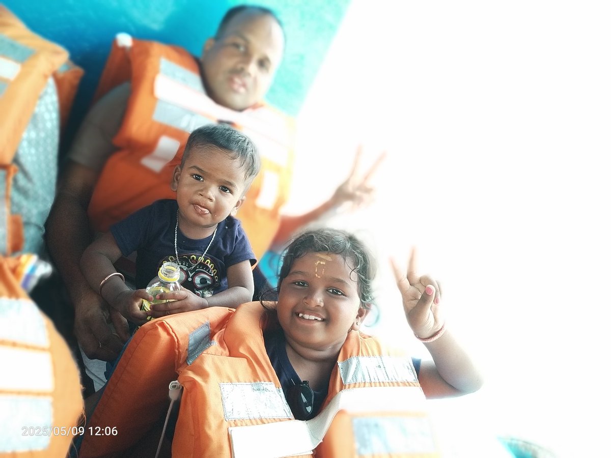 Visit tijagannath Temple 
Sea beach and Chilika @ of Family Trip