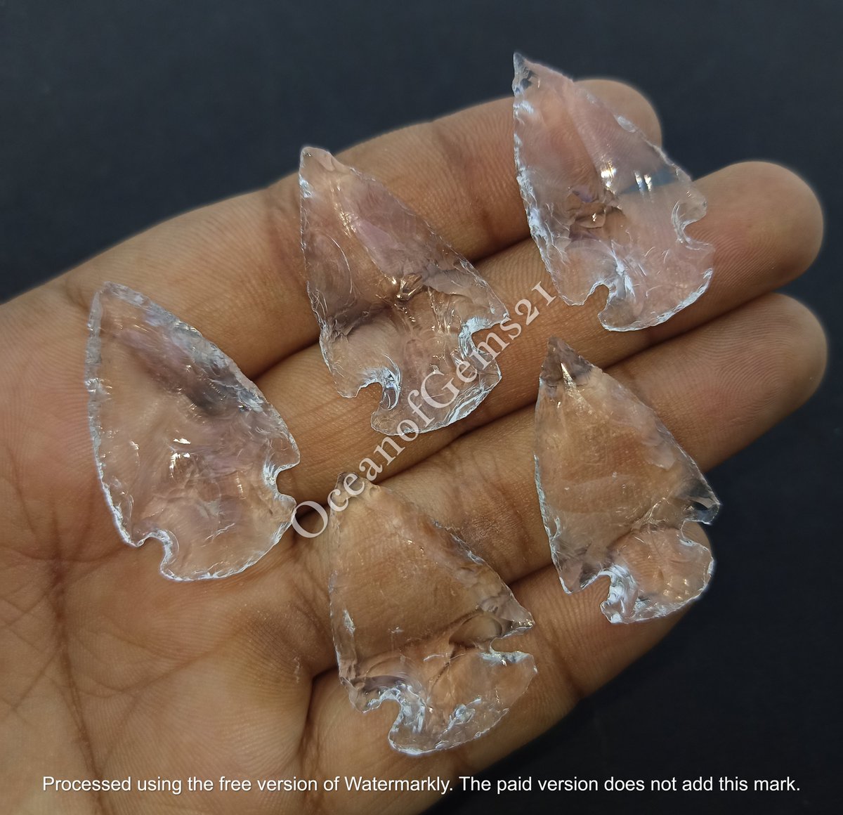 OceanofGems's tweet photo. Clear Quartz Arrowhead Cabochon Gemstone

Dm For Price
Size 20 to 40mm Approx
Free Drilling Service
Worldwide Shipping$6
Combined Shipping Available

#ARROWHEAD #clearquartz #quartz #quartzjewelry #clearquartzgemstone #quartzpendant #quartzgems #Quartzgemstone #cabochonsforsale https://t.co/isw03pnd7h