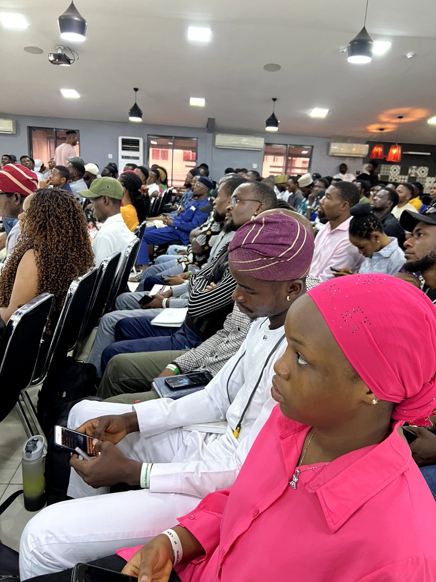 Tobi Adedeji <a href="/toby_solutions/">Tobiloba 🦀</a> just dropped major insights on decentralized AI inferencing, the future is here and it's permissionless!

#BuildAfrika #Web3Afrika