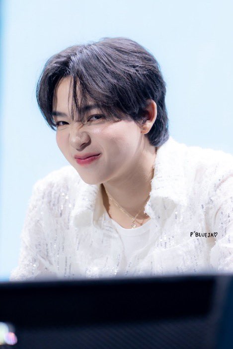 Suratana_code's tweet image. แล้วผมชอบ เจ้าบาสทำหน้าแบบนี้มากเลย มันน่าาฮัก น่าหยิกเจ้าแก้มก้อนกลมๆนั้น🤏🏻🥹
BBAS HEARTBEAT SYNC
#Bas1stsoloFMinNanning