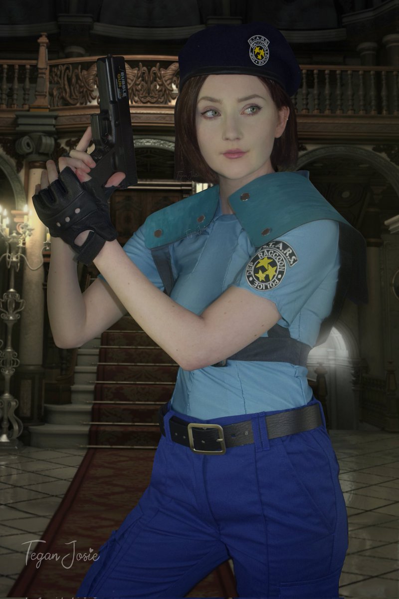 Jill Valentine  - Resident Evil / REmake 🪴

Who's your favourite RE character?