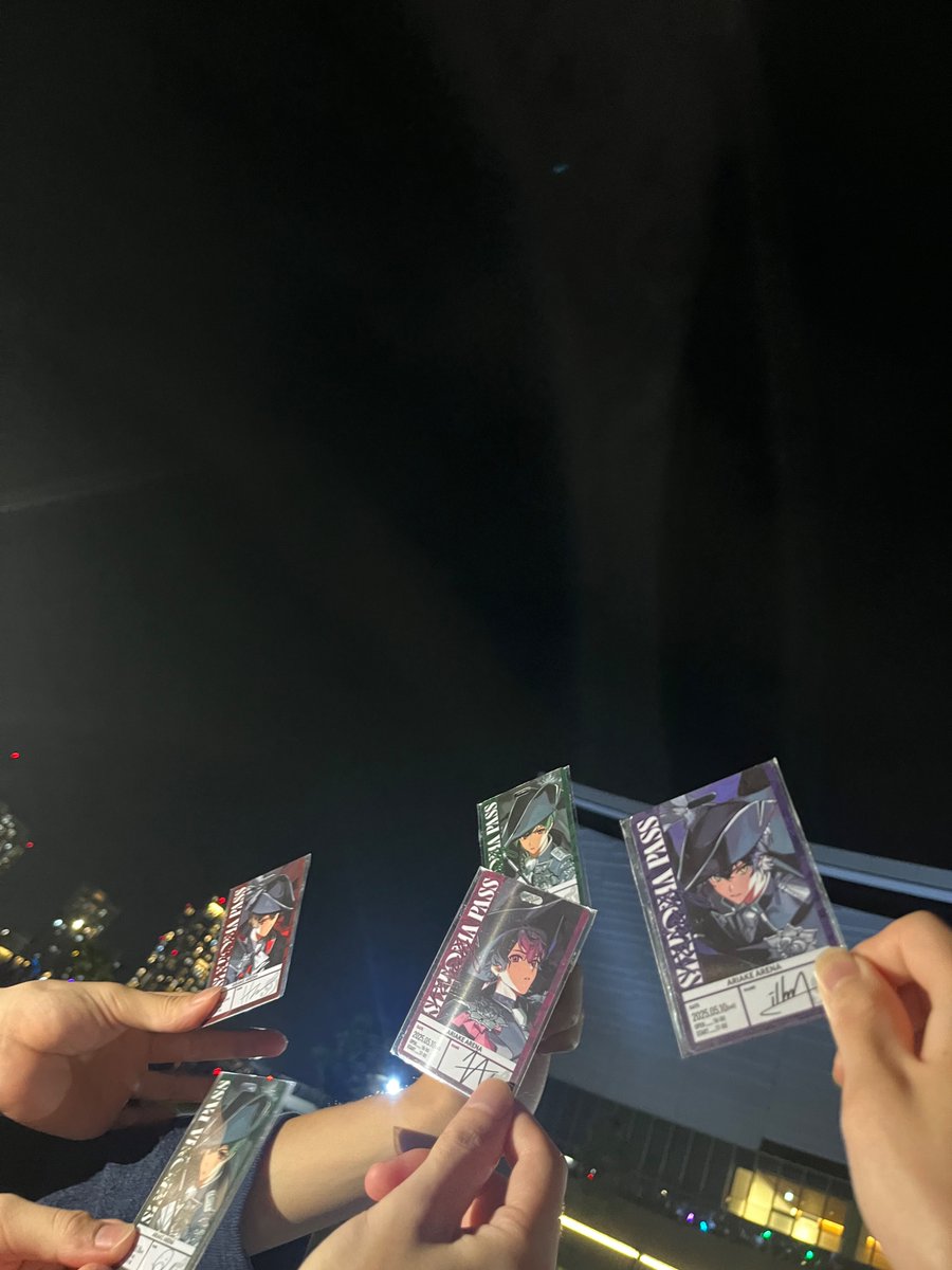 シクフォニさんのライブ招待いただきメメントリで見届けてきたぞ！！！⚔️

ただただ、パワーエグかった。痺れました。

SIXFONIA最強！！！！！！🎼
