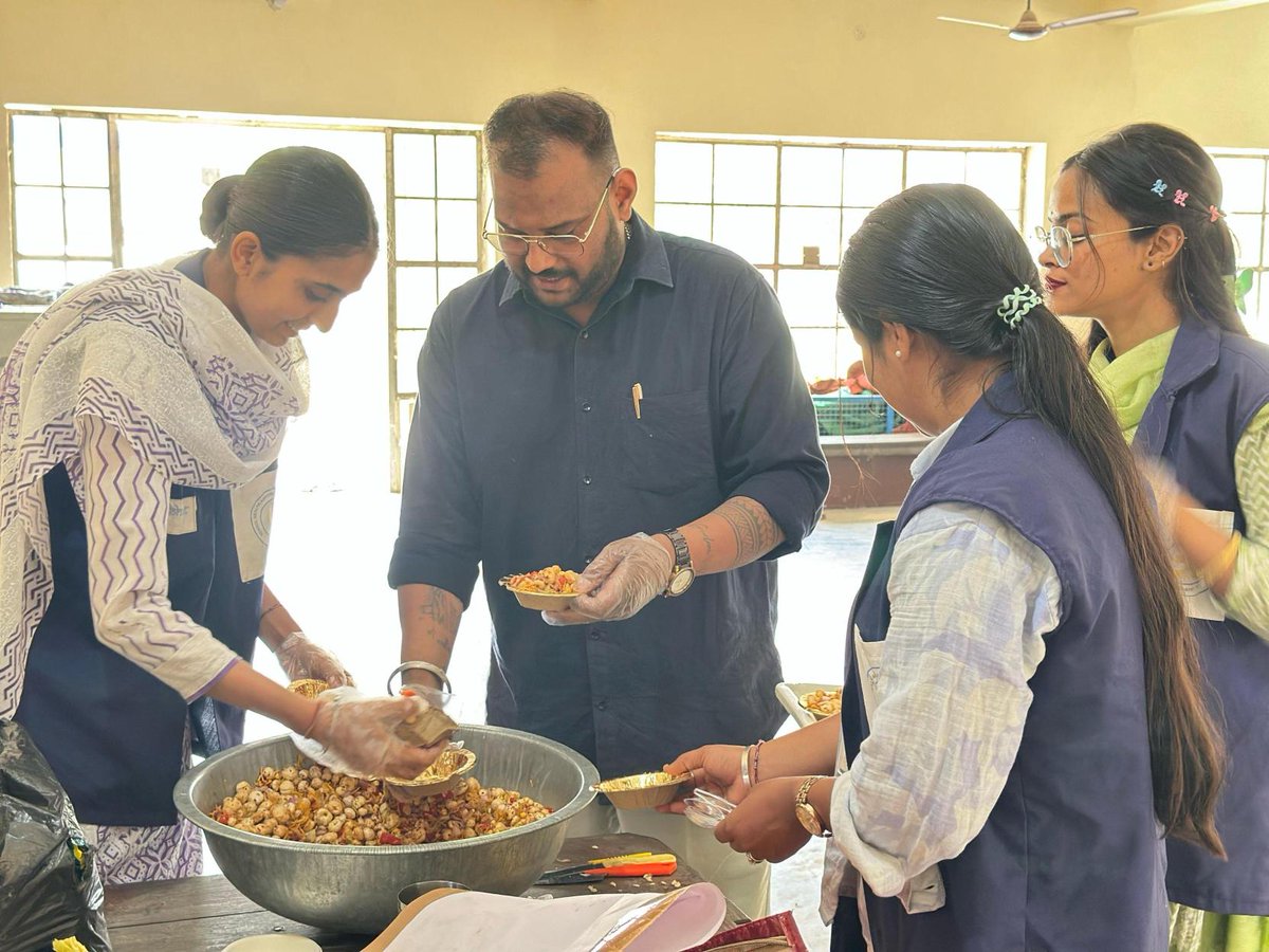 Through #NabhaParivar, SHARP NGO is bringing nutrition, wellness &amp; drug prevention awareness to Nabha’s villages—empowering women as key influencers for a healthier, drug-free future. #CommunityHealth #SHARPNGO #WomenEmpowerment