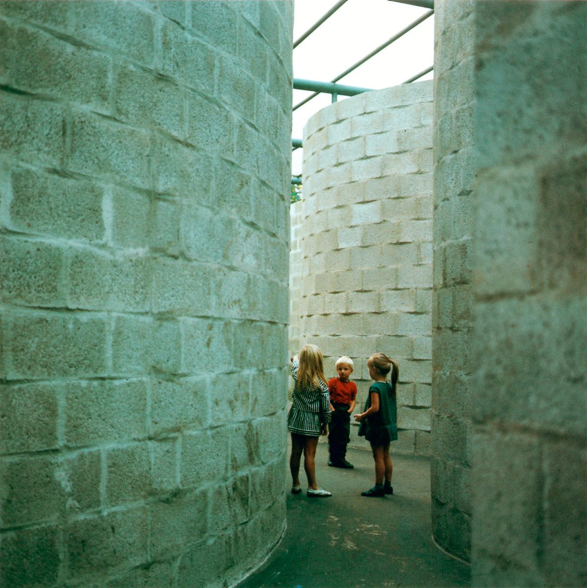 HICarquitectura's tweet photo. Aldo van Eyck 
Sculpture Pavilion, Sonsbeek Exhibition
1966
https://t.co/1bvlKZ1V0b https://t.co/xYeIg56CW3