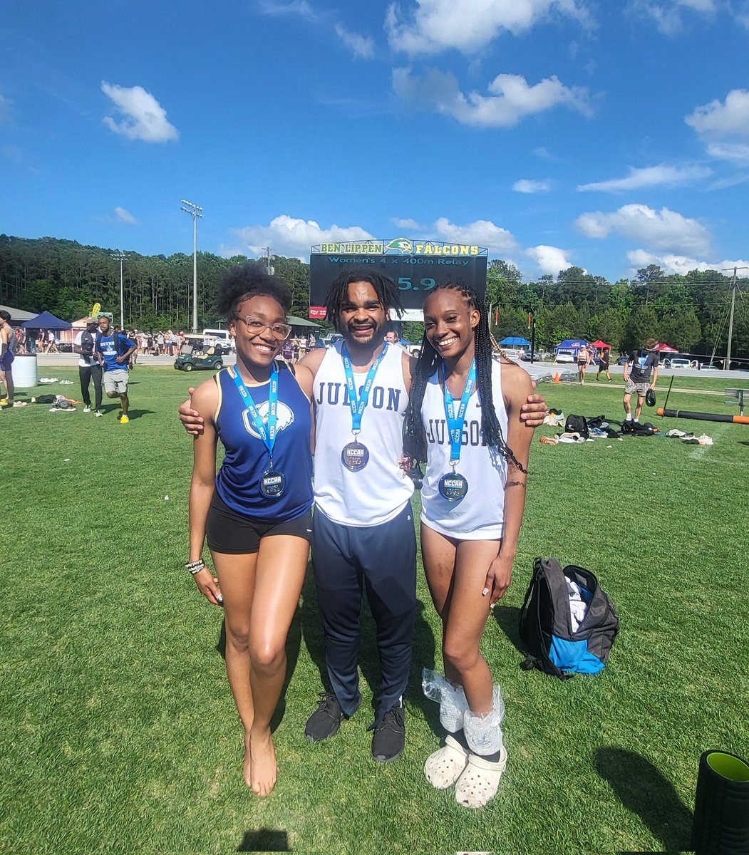 Congrats to our 2025 NCCAA Outdoor T/F All-Americans.
Trey Sheron - 100m (10.4)
Caleya Holmes - 400m (57.4)
Aayla M-Adams- TJ (11.6m)
#God1st #JUTF