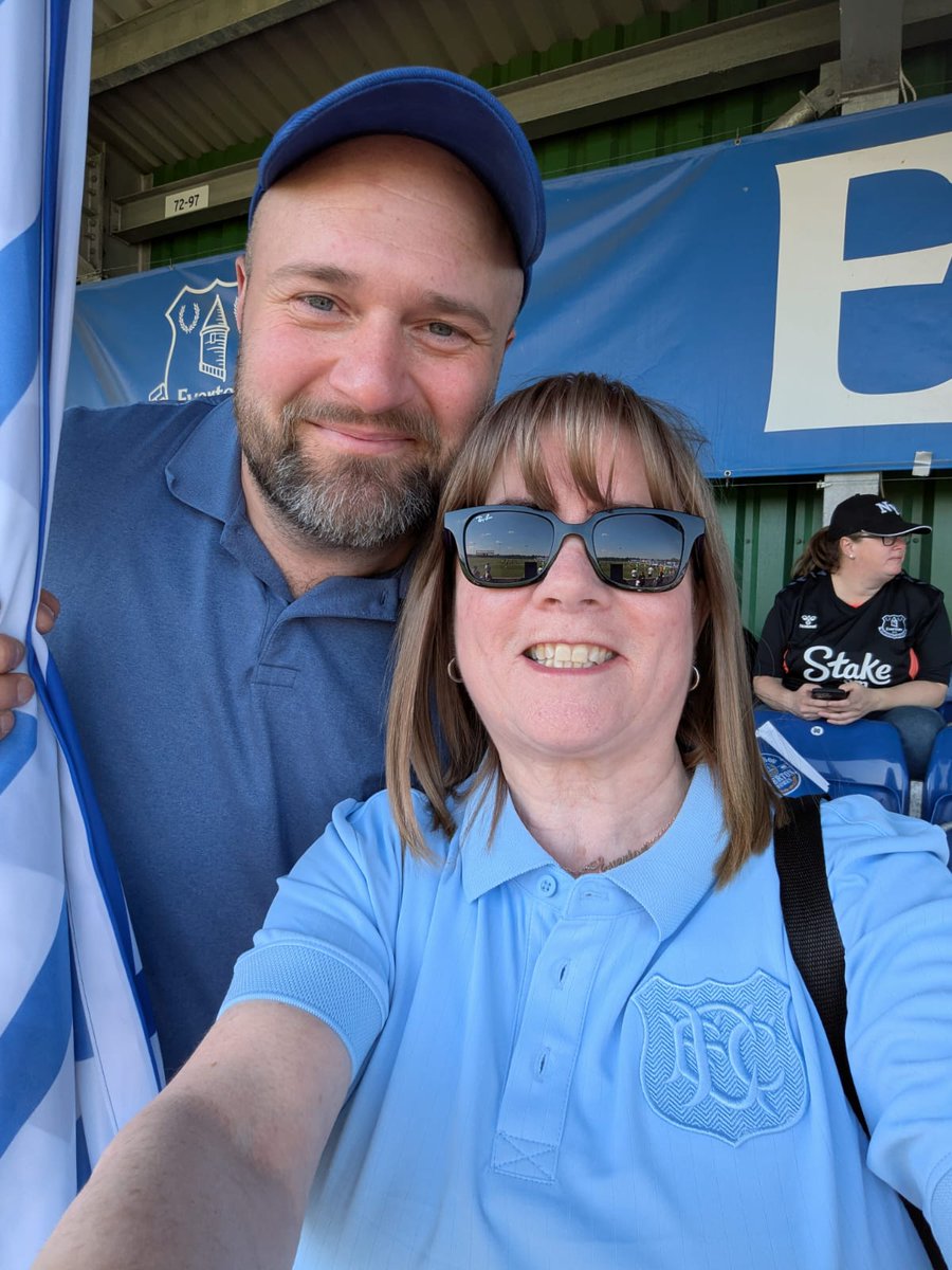 EFC_FanAdvisoryBoard (@efc_fanadvisory) on Twitter photo Julie x 2!
Our FAB Secretary Julie C and <a href="/ELFCFans/">Everton Women Official Supporters Club</a> rep Julie M are at a gloriously sunny Walton Hall Park to see <a href="/EvertonWomen/">Everton Women</a> take on Tottenham in their final game of the season! ๐๐๐
COYB! ๐๐๐ Julie x 2!
Our FAB Secretary Julie C and <a href="/ELFCFans/">Everton Women Official Supporters Club</a> rep Julie M are at a gloriously sunny Walton Hall Park to see <a href="/EvertonWomen/">Everton Women</a> take on Tottenham in their final game of the season! ๐๐๐
COYB! ๐๐๐