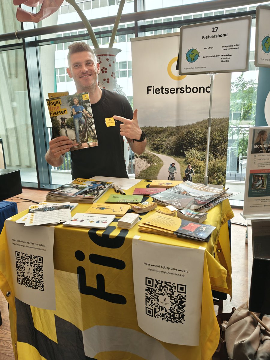 De Fietsersbond is vandaag aanwezig op de Vrijwilligersmarkt in Amare. Kom je ook? We zijn er tot 17:00. #denhaagfietst