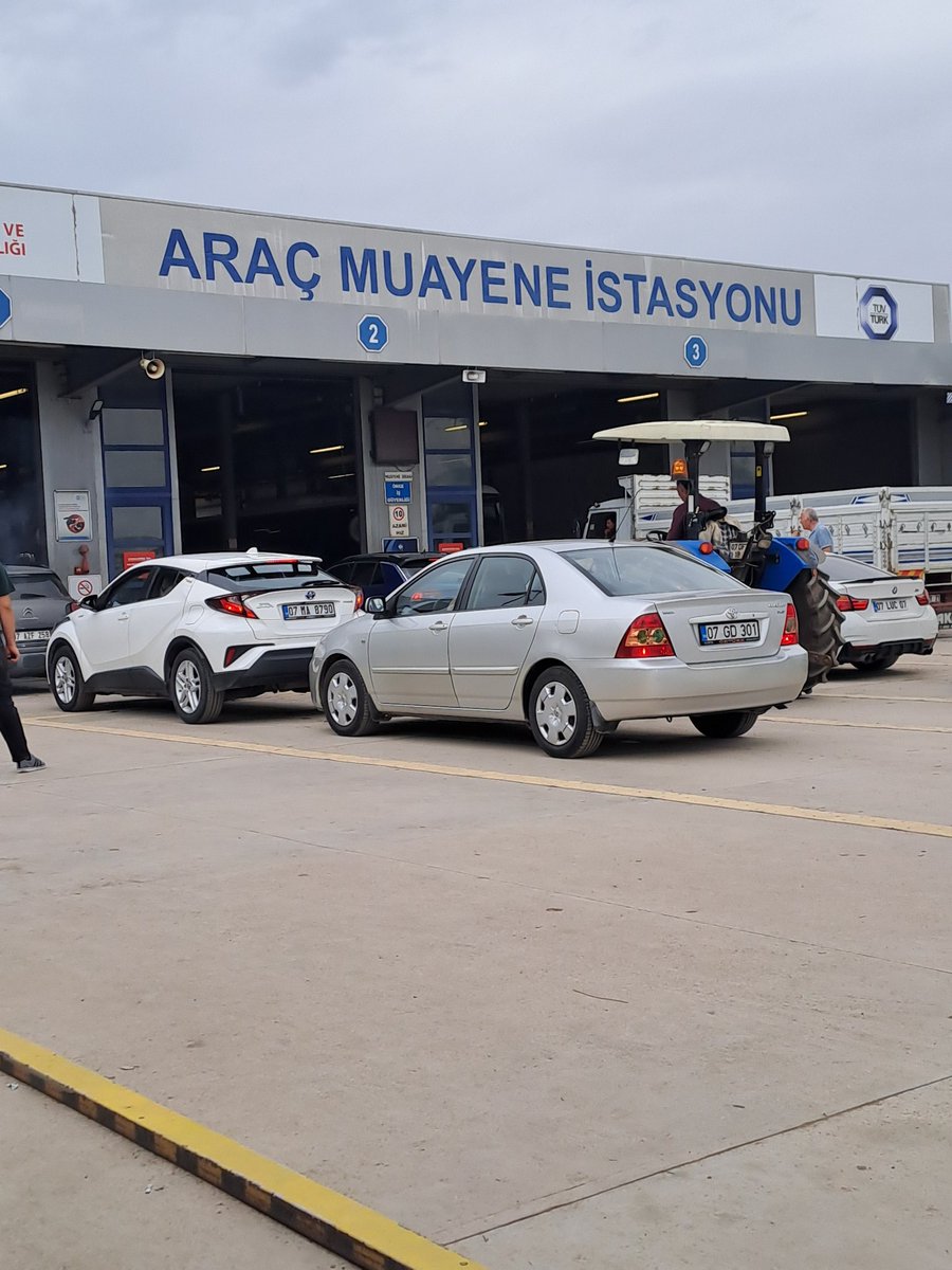 Bugün   Döşemealtında Araba muayenesi yaptırıyorum   hayırlısı bakalım  herkese selamlar  bolşanslar  diliyorum