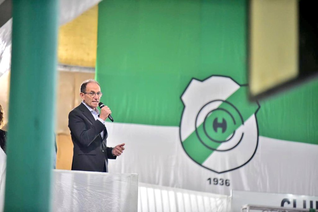 Cena del Dirigente  ✨

Anoche, en el querido club <a href="/CapitalChicaLH/">Club Capital Chica</a>, se llevó a cabo la tradicional Cena del Dirigente, un cálido evento organizado en el marco del 86° aniversario de <a href="/FeCulDep/">Federación de Instituciones Culturales y Deportiva</a>.

Destacamos esta iniciativa que rinde homenaje a los representantes de instituciones