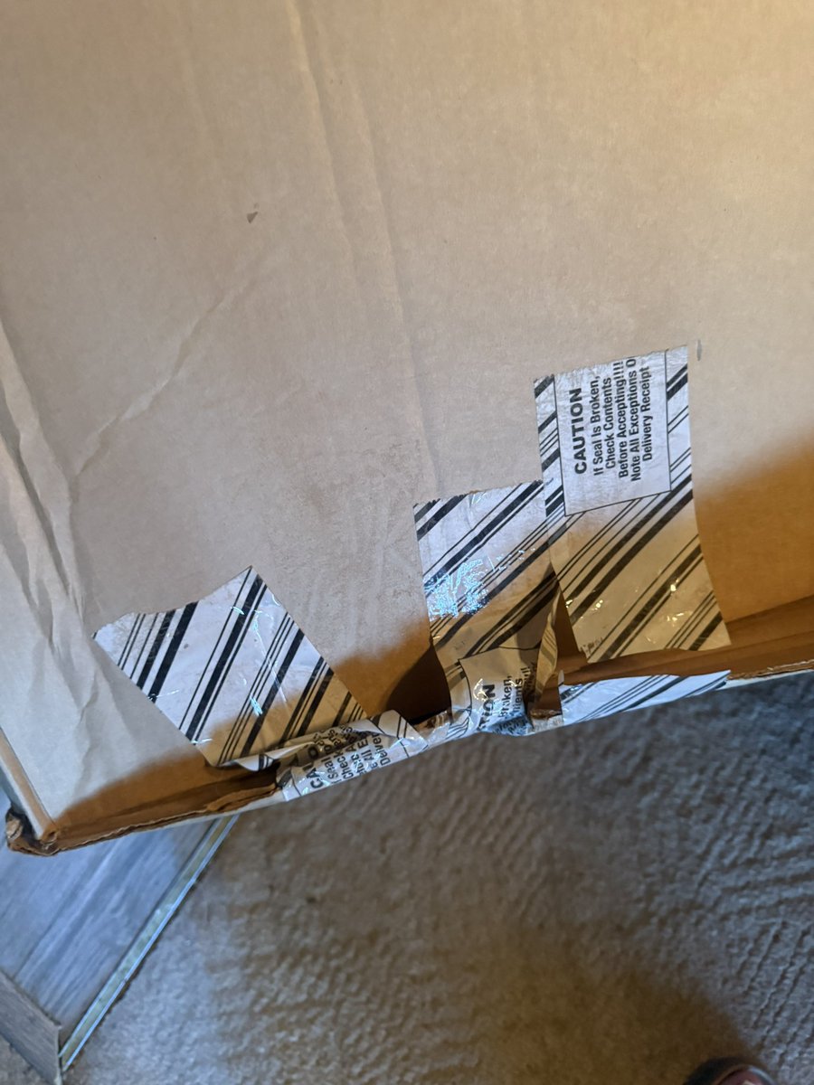 Outraged and Speechless. 😡

I ordered (4) pairs of #AirJordan sneakers from <a href="/footlocker/">Foot Locker</a> last week to be gifted…AND paid for upgraded shipping and this is how they just arrived at our house. 👇🏻👇🏻👇🏻😡😡😡

In a huge box with NO packing material. All the shoes were dumped out and