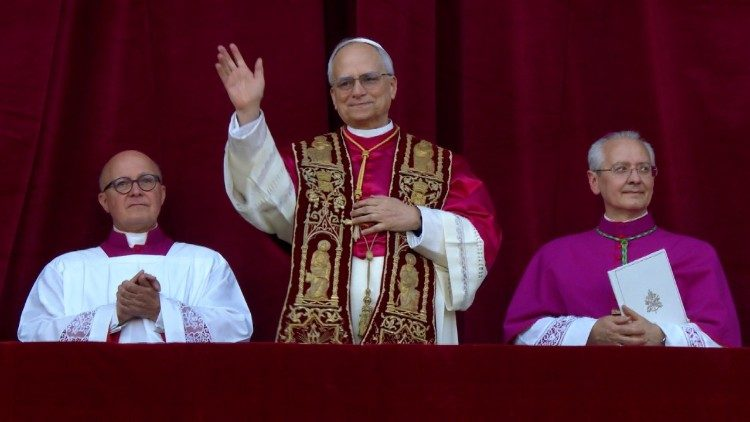 Pope Leo XIV reveals his coat of arms and motto.

Read the whole story here:tinyurl.com/27a8xvsj