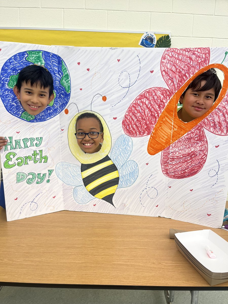 Liz Collins (@wwesprincipal1) on Twitter photo 2/2: WWES hosted Earth Day/Bring Your Child to Work Day (4/24)! The day was filled w/physical fitness, duckpin bowling for flowers (math involved), celebrating our trees gifted to us last year, and photo opps! <a href="/MCPSTitleI/">MCPS Title I Programs</a> <a href="/CiantiW/">Cianti Williams (she/her)</a> 2/2: WWES hosted Earth Day/Bring Your Child to Work Day (4/24)! The day was filled w/physical fitness, duckpin bowling for flowers (math involved), celebrating our trees gifted to us last year, and photo opps! <a href="/MCPSTitleI/">MCPS Title I Programs</a> <a href="/CiantiW/">Cianti Williams (she/her)</a>