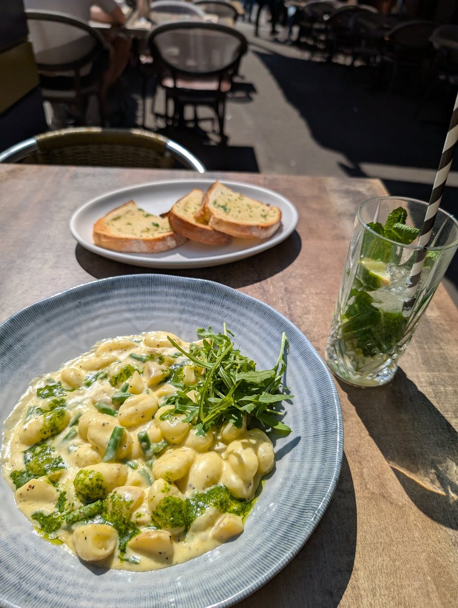 Lunch in the sun for one