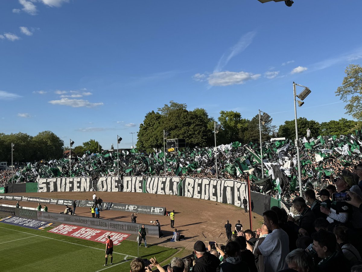 Thomas Knüwer (@tknuewer) on Twitter photo Lieber <a href="/HSV/">Hamburger SV</a>,
eine kleine Bitte… Könntet Ihr heute Abend mal ausnahmsweise nicht HSV things doen?
Herzlichst,
<a href="/Preussen06/">SC Preußen Münster</a> Lieber <a href="/HSV/">Hamburger SV</a>,
eine kleine Bitte… Könntet Ihr heute Abend mal ausnahmsweise nicht HSV things doen?
Herzlichst,
<a href="/Preussen06/">SC Preußen Münster</a>