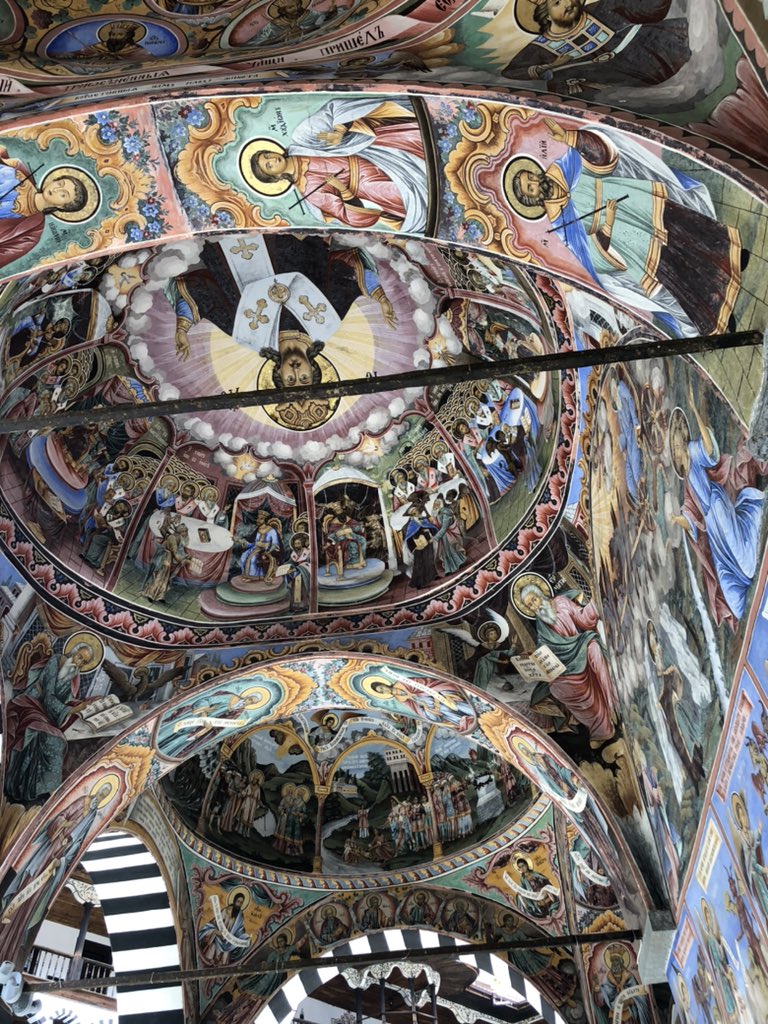 vivascarlett1's tweet photo. #RilaMonastery #Bulgaria https://t.co/bjzEUGmGWW