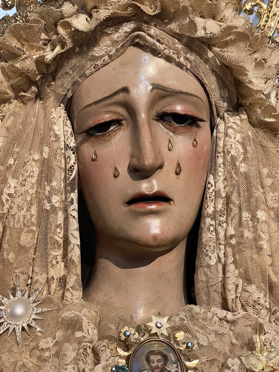 mpr13251's tweet photo. Besamanos de María santísima de la Estrella #cofradíasmlg https://t.co/ymM7IeqROZ