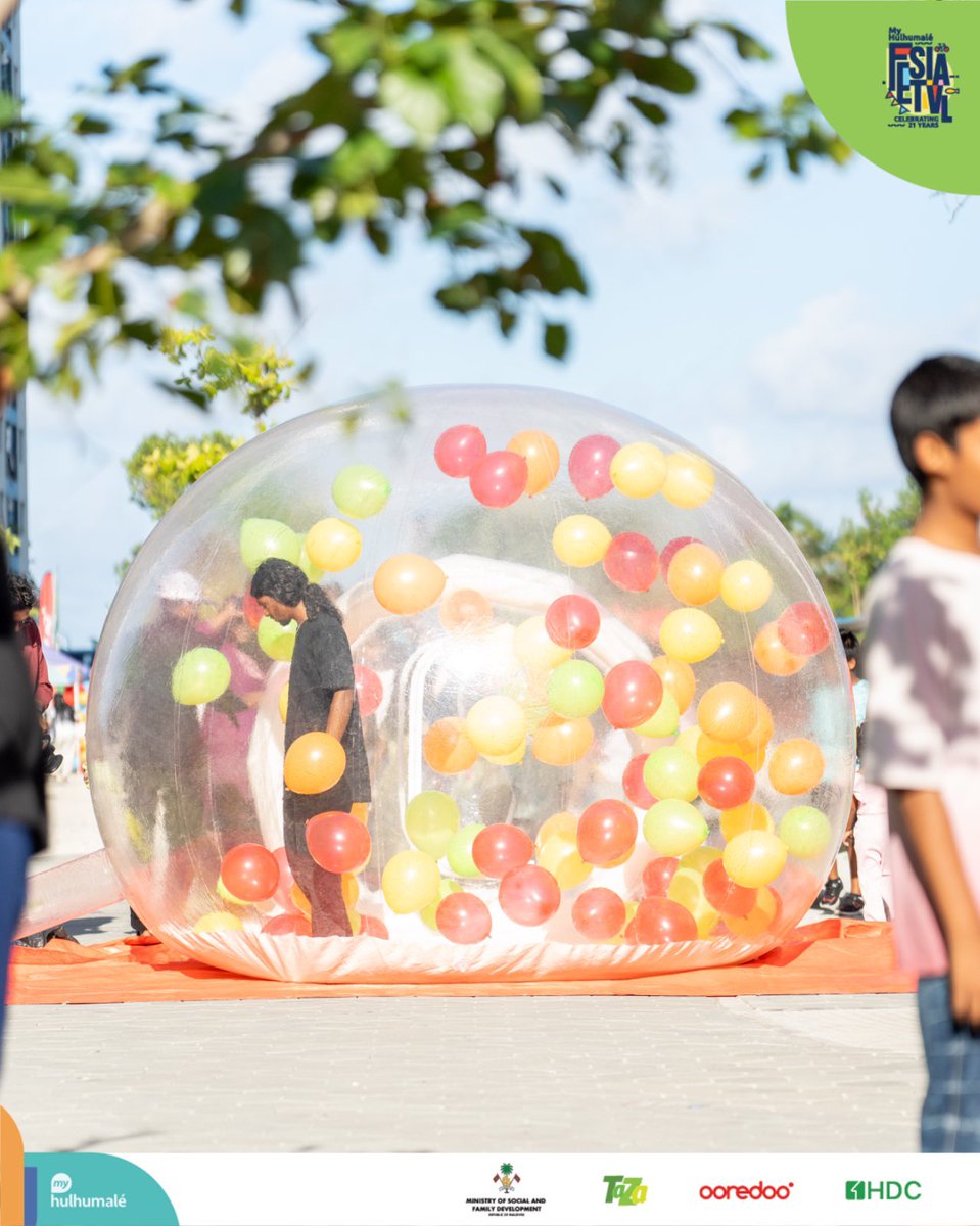 MyHulhumalemv's tweet image. From bouncy castles to Foam Party, #MyHulhumalé Family Carnival is full of exciting activities and unforgettable family moments. 

#MyHulhumaléFestival
#WitHDC
