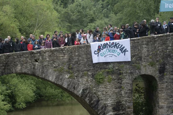 Nafarroan ere euskara «etorkizunerako zubi» dela erakustarazi du Sorionekuak egitasmoak
naiz.eus/es/info/notici…