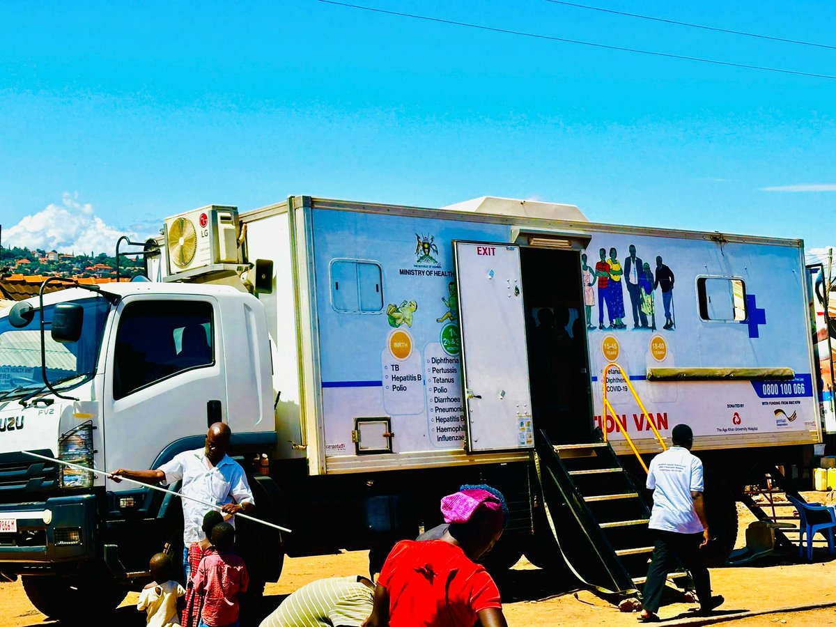 📸The ongoing Urban Immunization Campaign in Kampala &amp; other 10 cities.

Today while at Kanyogoga Village, Bukasa Parish in Makindye Division of Kampala City; 2000 children have been given dewormers, 130 adults have been enrolled on family planning, 52 individuals aged 1 - 60