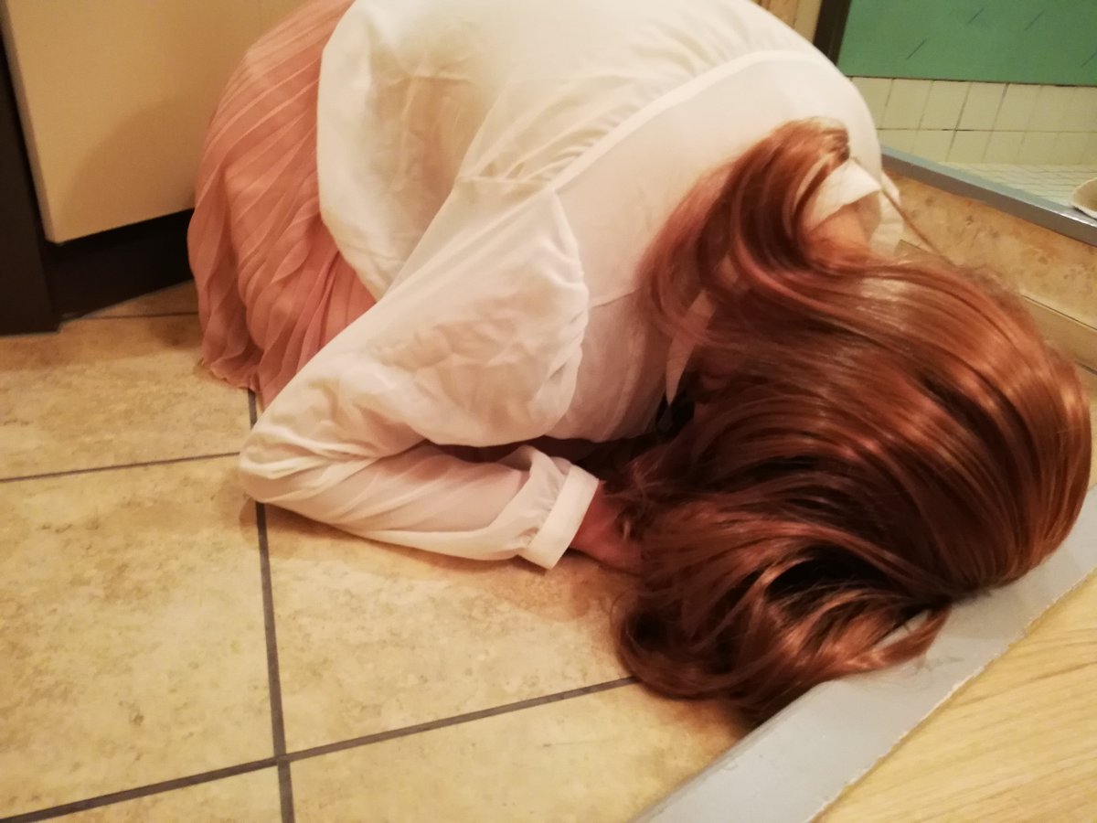 部屋にあがる許可を待っているところ

なかなかお許しをいただけない日もある