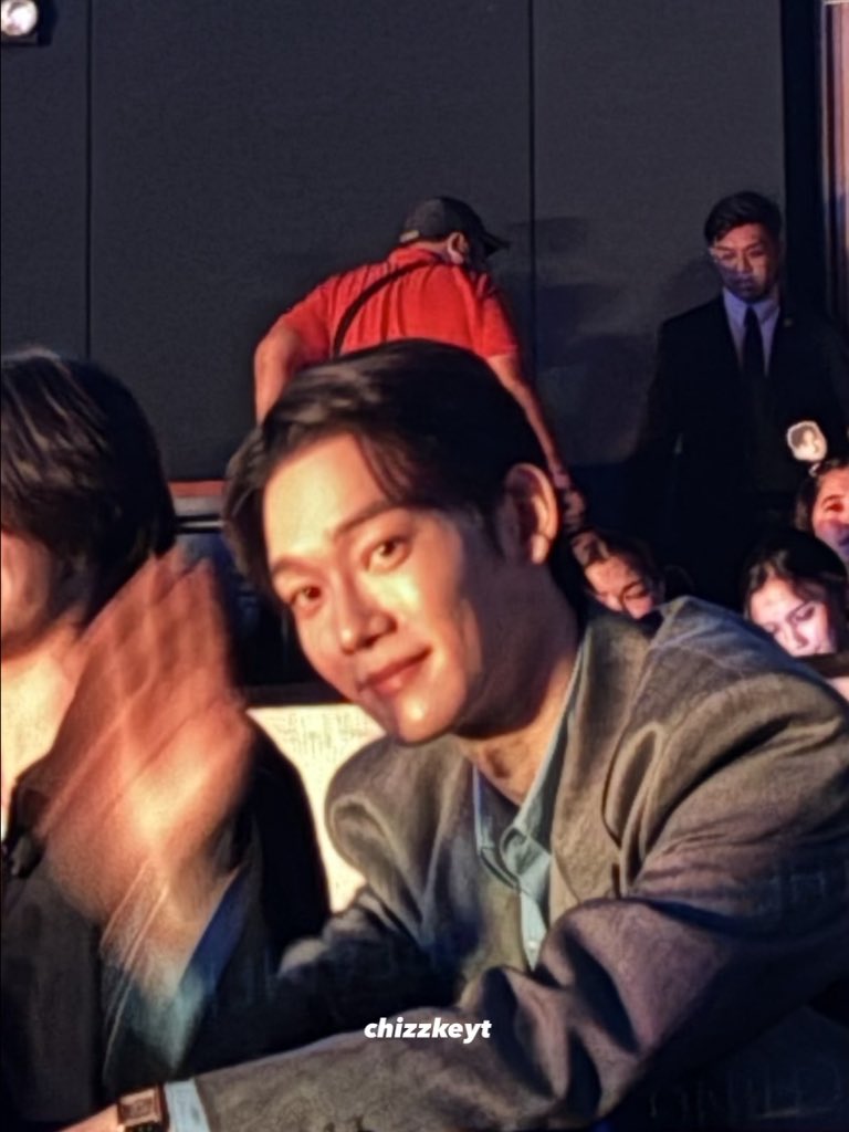 🍰 (@chizzkeyt) on Twitter photo how can someone be this gorgeous 😭💕
Salamat Mentor CHEN
#BTN9DTheFinalShowdown
#BeTheNext9DreamersTV5
#CHEN #첸 #김종대 <a href="/CHEN_INB100/">CHEN_official</a> <a href="/INB100_official/">INB100_official</a> <a href="/weareoneEXO/">EXO</a> how can someone be this gorgeous 😭💕
Salamat Mentor CHEN
#BTN9DTheFinalShowdown
#BeTheNext9DreamersTV5
#CHEN #첸 #김종대 <a href="/CHEN_INB100/">CHEN_official</a> <a href="/INB100_official/">INB100_official</a> <a href="/weareoneEXO/">EXO</a>