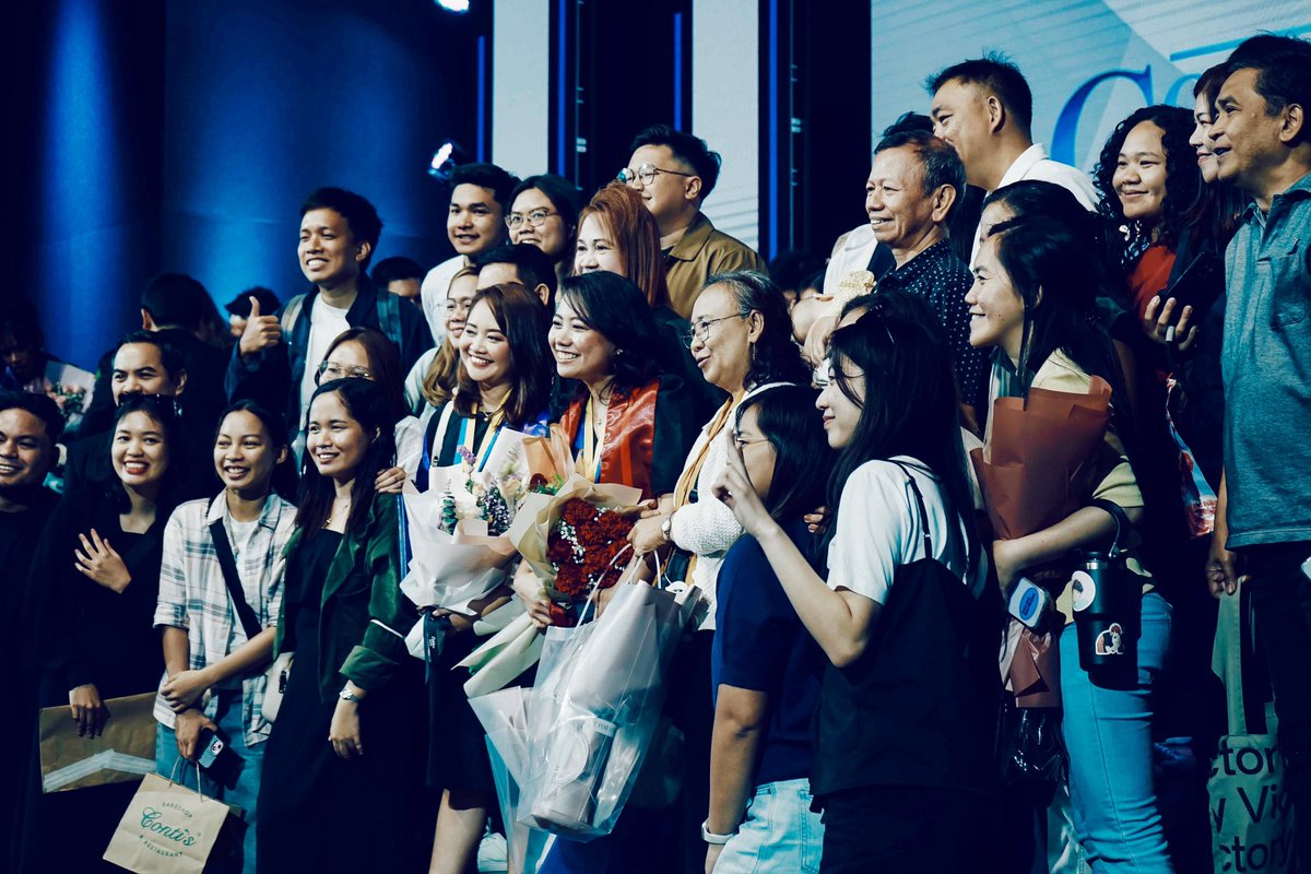 It is a joy to commission new campus and cross-cultural missionaries, and church leaders to reach the campuses, cities, and nations. May we go and heal in the name of Jesus!

Read more: victory.org.ph/go-in-the-name…