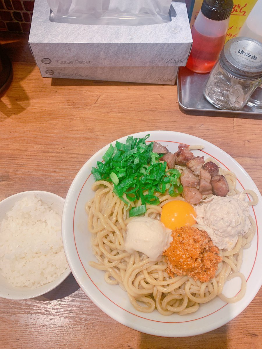 aya_0e0's tweet photo. 400gまで選べてライスも無料て、なんて優しい！嬉しくて和え玉も食べちゃうもんね。 https://t.co/qqjsUmLTMa