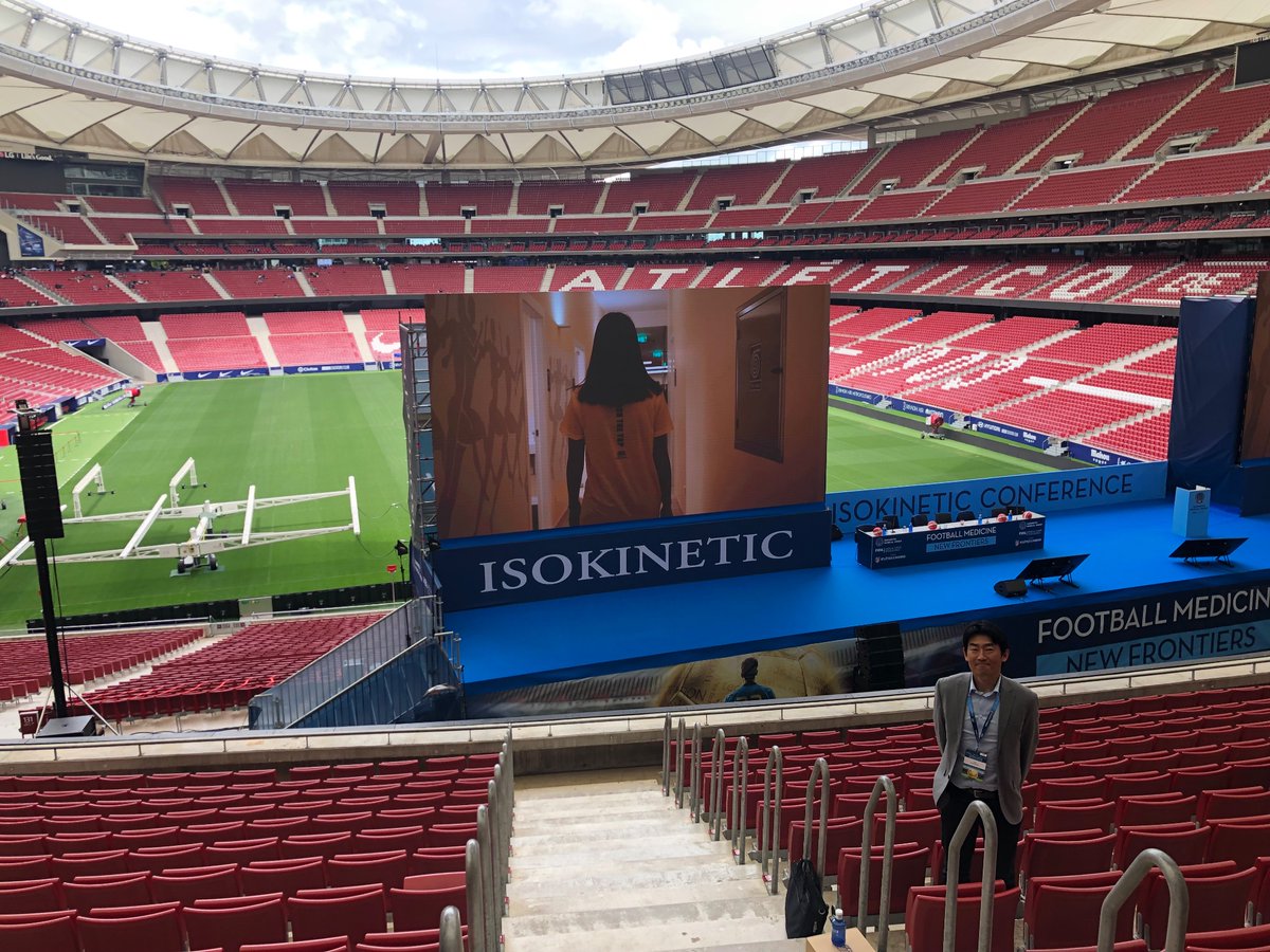 YShigemu's tweet image. ベストプラクティスから学ぶ。マドリードで開催されたFootball medicine conference へ参加しました。世界各国からスポーツ医科学に関わるスタッフが参加。各種スポーツ傷害の予防はもちろん、『女子サッカー』『オンフィールドリハ』『AIの活用』あたりが最先端スポーツ科学のテーマだと感じた。