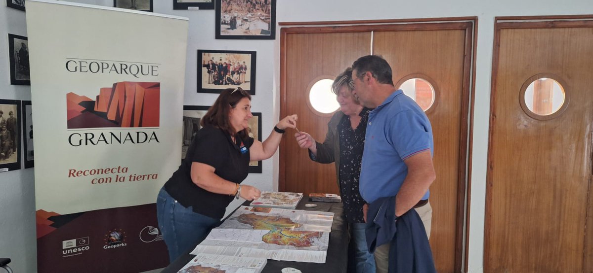 GranadaGeopark's tweet photo. Hoy estamos en #Gorafe, en las II Jornadas Megalíticas, coincidiendo con el 25 aniversario del Parque Megalítico. https://t.co/fEcfBz8iWc